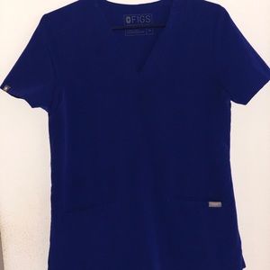 Figs XS Casma 3 pocket scrub top deep royal blue